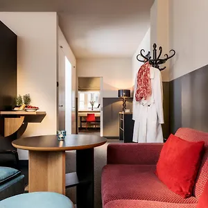 3* Апарт-отель Apartment040
